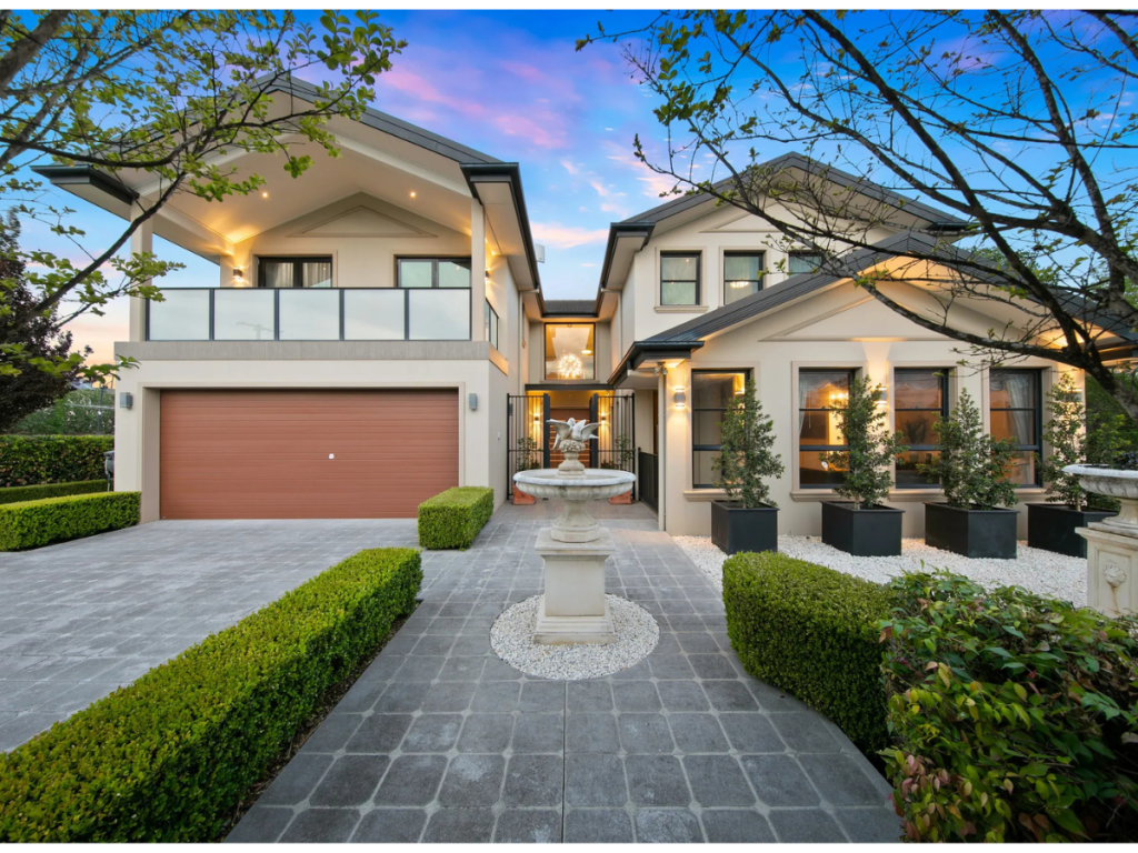 Hunter Manor
